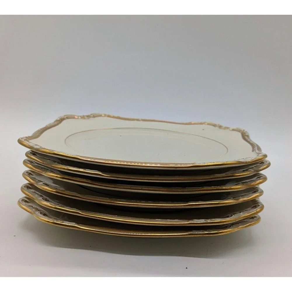 Vintage Octagonal Black Knight China 7.5